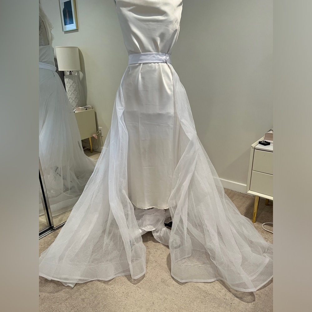NWOT removable White glitter micro dot bridal skirt S